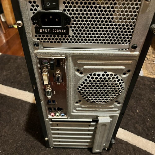 Desktop and LG 22EN33SA monitor used, no hard drive