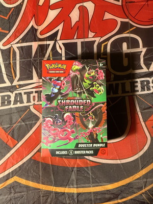 Pokemon Shrouded Fable Booster Bundle like new