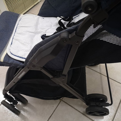 FoppaPedretti Piu'leggero Denim stroller used