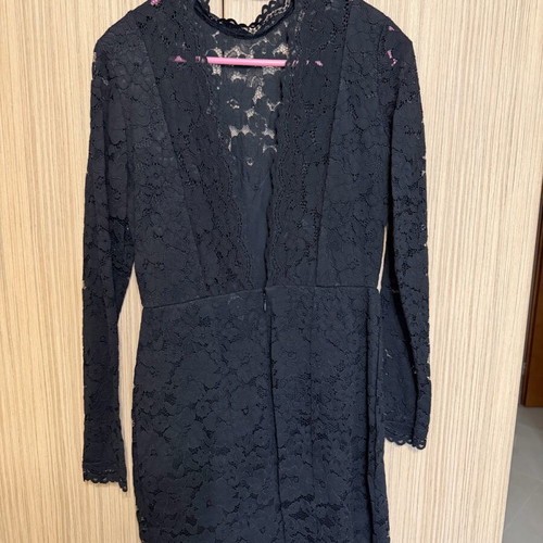 Black lace dress H&M size 36 like new