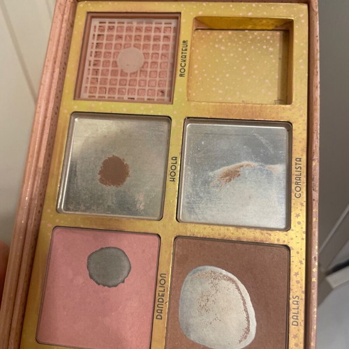 Cheekathon Benefit palette with large Dallas and Dandelion, best sellers