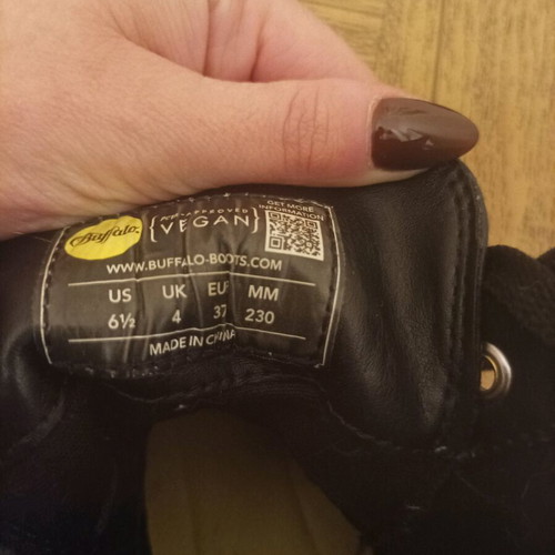 Buffalo boots used vegan leather size 37 black