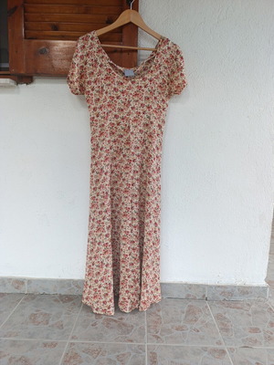 Καλοκαιρινό φόρεμα με floral print μέγεθος Medium σαν καινούργιο