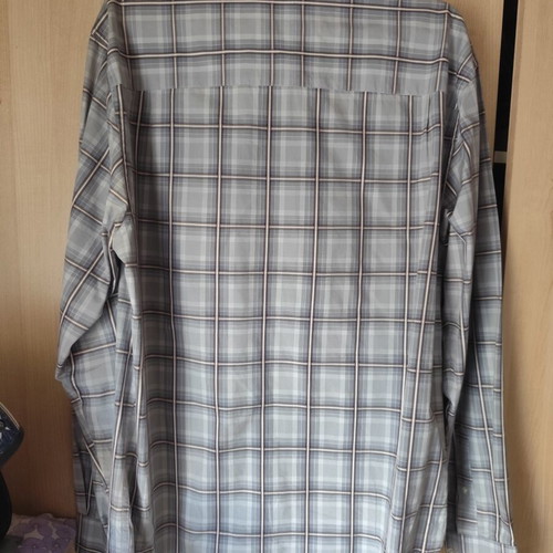 Fred Perry Shirt size Large like new, white and red