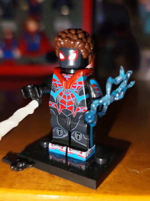 Spider-Man Miles Morales (Evolved Suit) σαν καινούργιο με αξεσουάρ