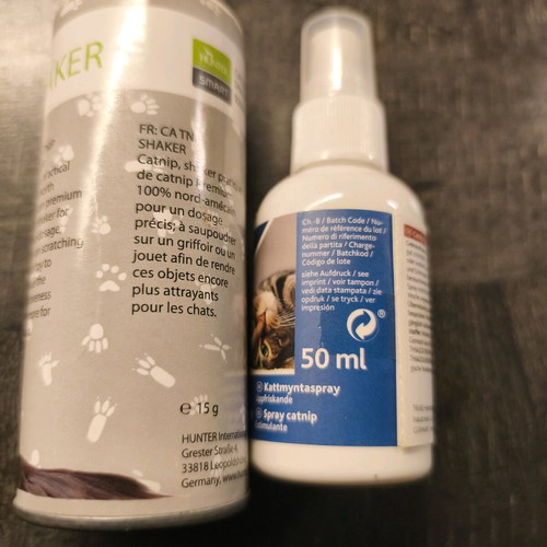 Catnip spray and powder used, pack of 2 Trixie