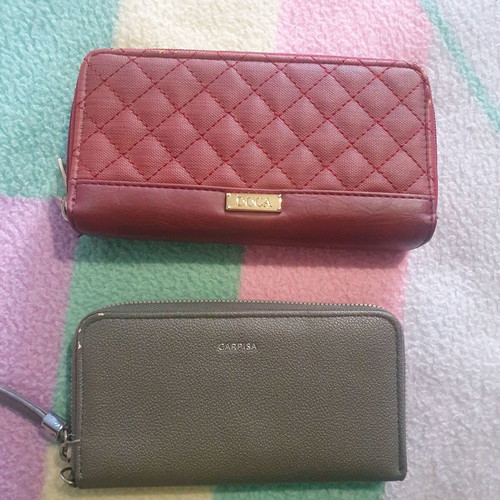 Set of wallets and cardholder used