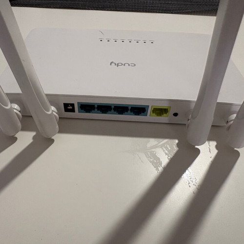 Cudy WR1200 AC1200 Dual Band Wi-Fi Router like new