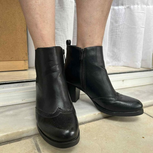Vintage Boho boots new, size 38, black