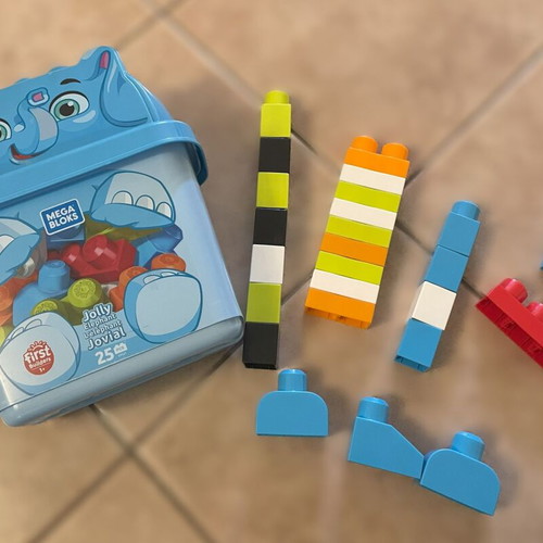 Fisher Price Mega Bloks Elephant Bucket like new with 25 blocks