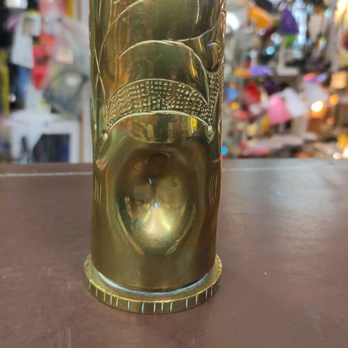 Vase from old shell used, bronze