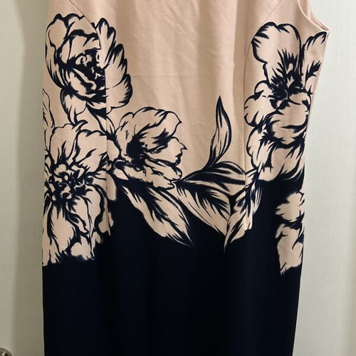 Karina elegant maxi dress with floral print, size 58