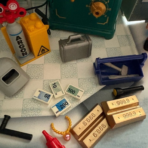 Playmobil Jewelry Store Burglary used, code 9007