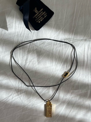 Necklace new black and gold