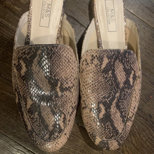 Mules Marks & Spencer croco design size 36-36.5 like new