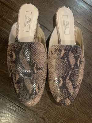 Mules Marks & Spencer croco design size 36-36.5 like new