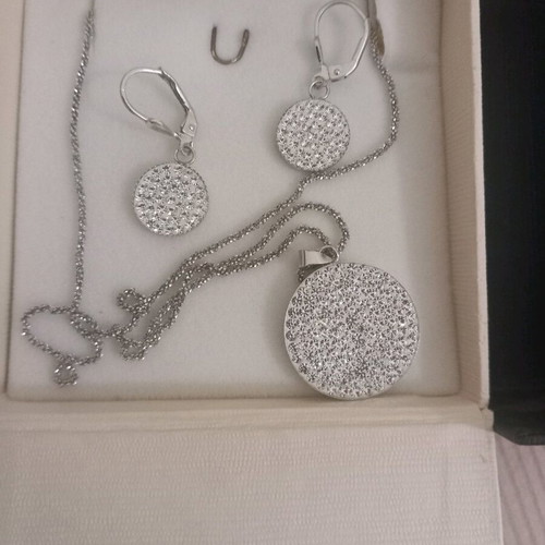 Silver jewelry set earrings and pendant with zircon like new