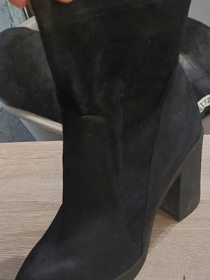 Sock boots like new, black size 41 with soft heel