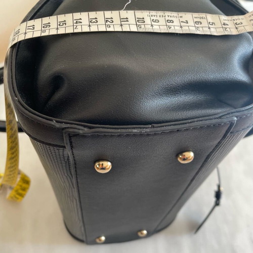 Black large handbag like new, leatherette