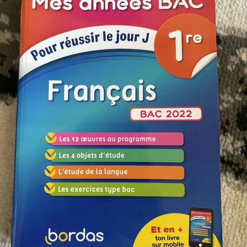 Francais book like new, French language