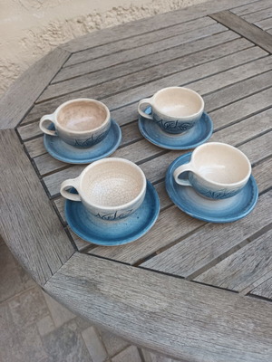 Set of 4 cups used