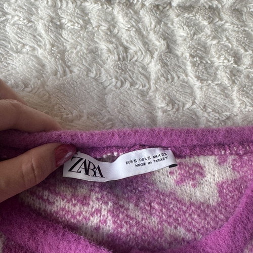 Zara Magenta Floral Knit Cardigan Size S Like New