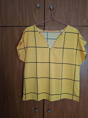 Women's summer shirt onesize like new, yellow