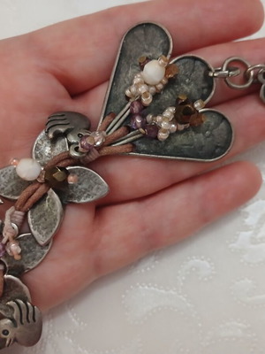 Russa handmade bracelet like new with floral and duck design