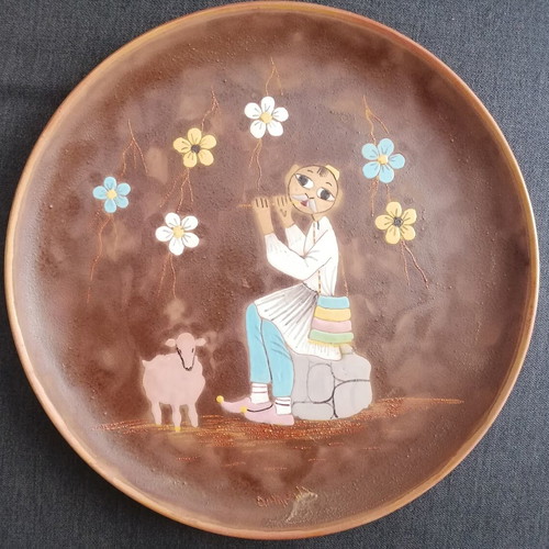Dialina ceramic plate used, diameter 33cm