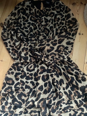Women's sexy tiger print dress like new