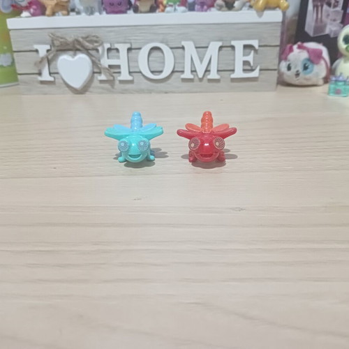 Kinder animal figures butterflies set of 2 used
