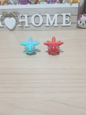 Kinder animal figures butterflies set of 2 used