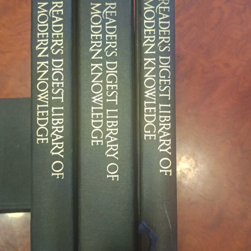 Reader's Digest Library of Modern Knowledge set in excellent condition, English
