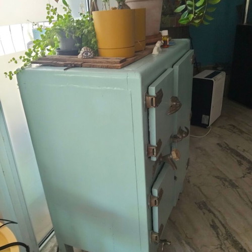 Vintage icebox Φοίβος used, retro decorative cooler