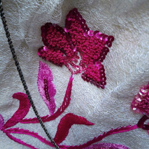 Large fabric bag vintage style with embroidery and chain new