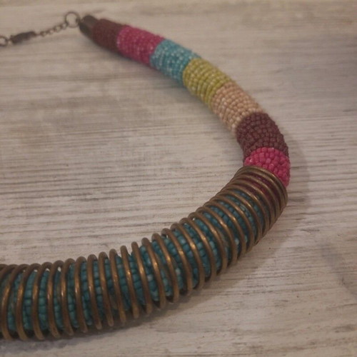 Ethnic necklace Strativarius like new