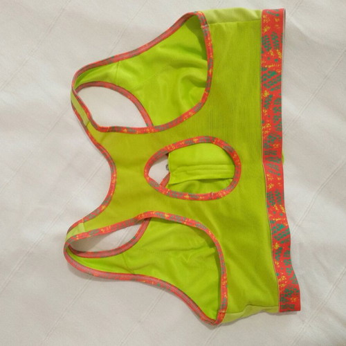 Sports bra like new, size small/medium, green-yellow