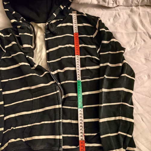 Men's striped mako cardigan medium used, green and white