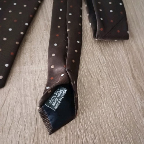 Men's tie brown with dots 100% silk like new
