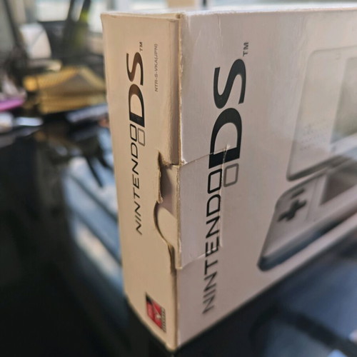 Nintendo DS (2004) used with defect, original Japanese box