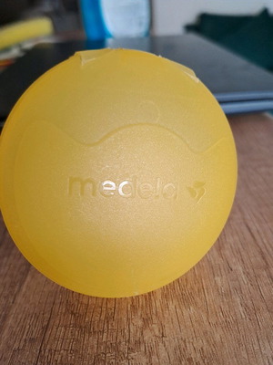 Medela θήκη για ψευδοθηλές μεταχειρισμένη