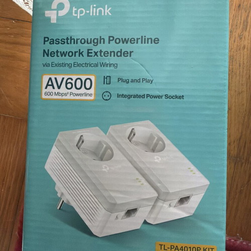 TP-LINK TL-PA4010P KIT AV600 powerline network extender