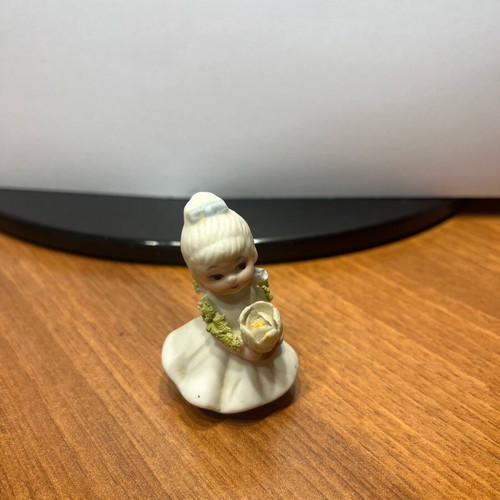 Vintage porcelain 1960s like new