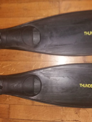 Професионални водолазни плавници Thunderbolt Made in Italy Nr. 39-40 като нови