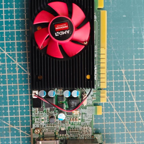 AMD Radeon R5 430 2GB GDDR5 video card like new with DVI and DP ports for SFF case