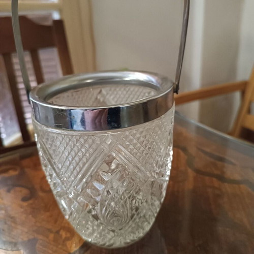 Dessert plates and ice bucket like new, cut glass with engravings