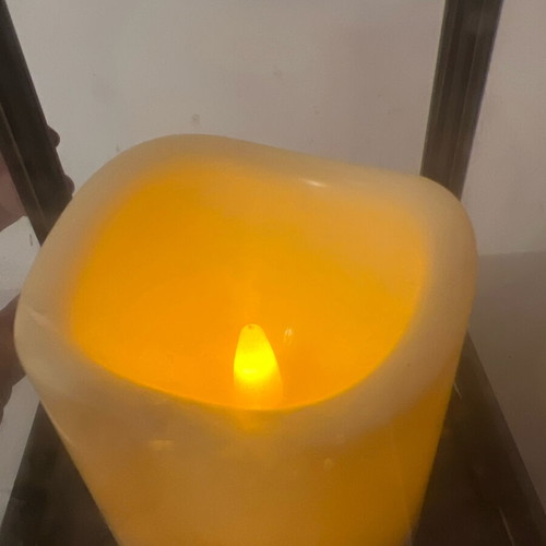 Decorative table lantern like new, plastic with batteries