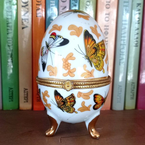 Limoges porcelain egg hinged like new with butterfly design