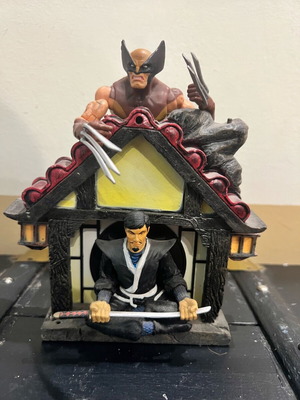Marvel Wolverine figure used Toy Biz 2004