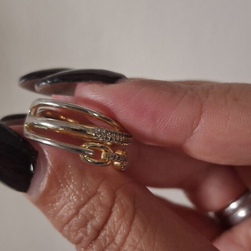Steel ring in gold color with adjustable opening